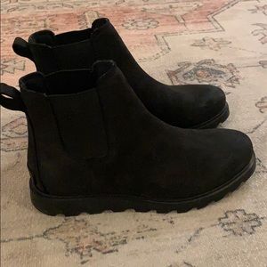 Sorel black boots